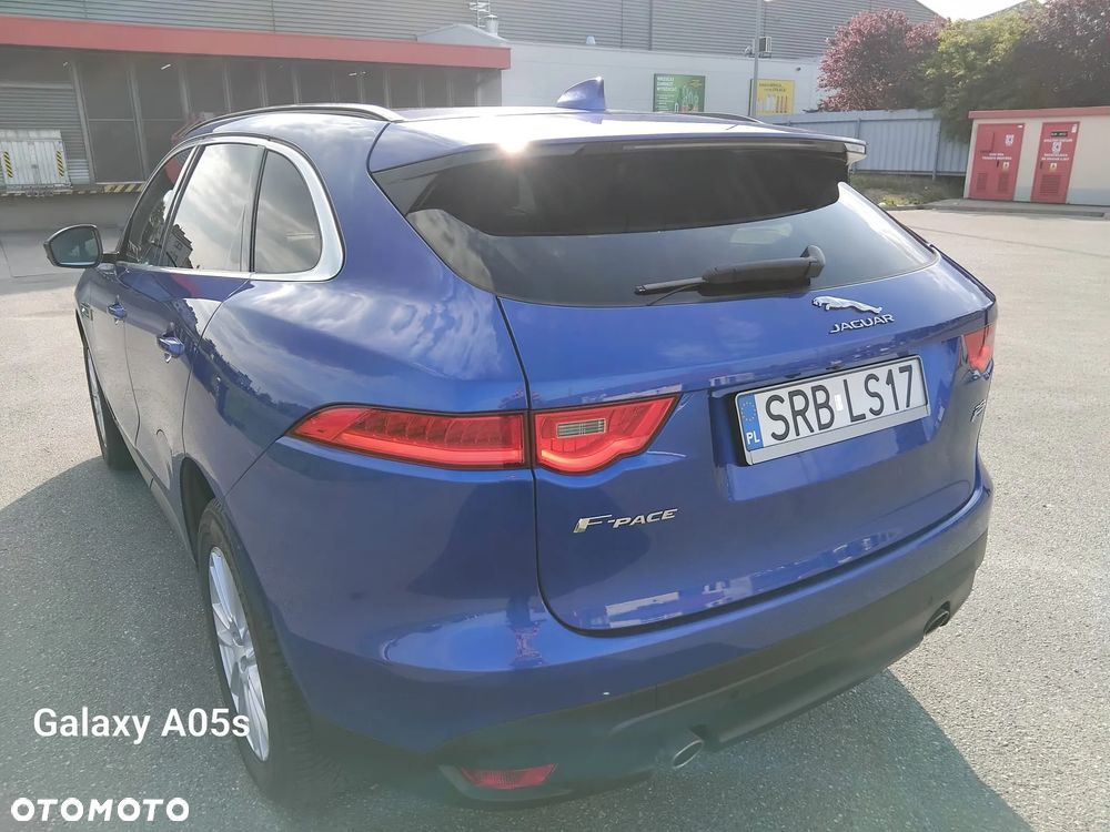 Jaguar F-Pace 2.0 i4P AWD Prestige - 3