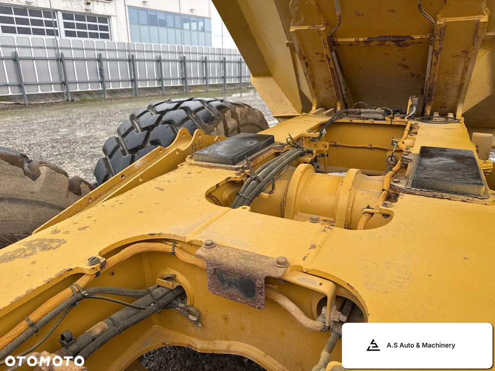 Caterpillar 730C - 5