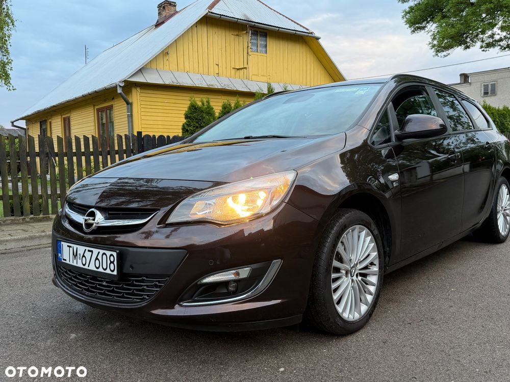 Opel Astra 1.4 Turbo 150 Jahre - 3
