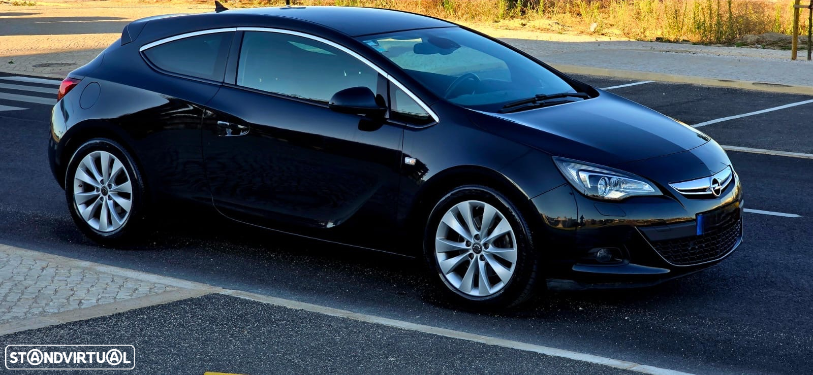 Opel Astra GTC 2.0 CDTi S/S - 3