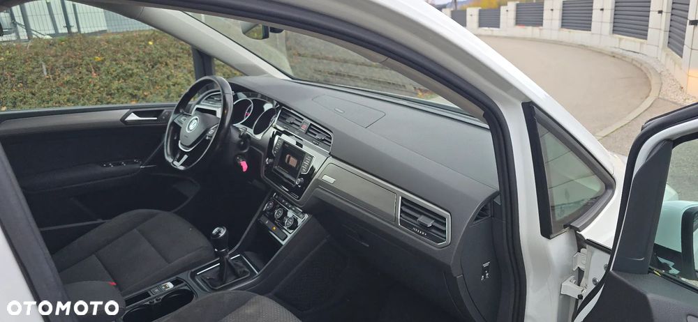 Volkswagen Touran 1.6 TDI BMT Trendline - 27