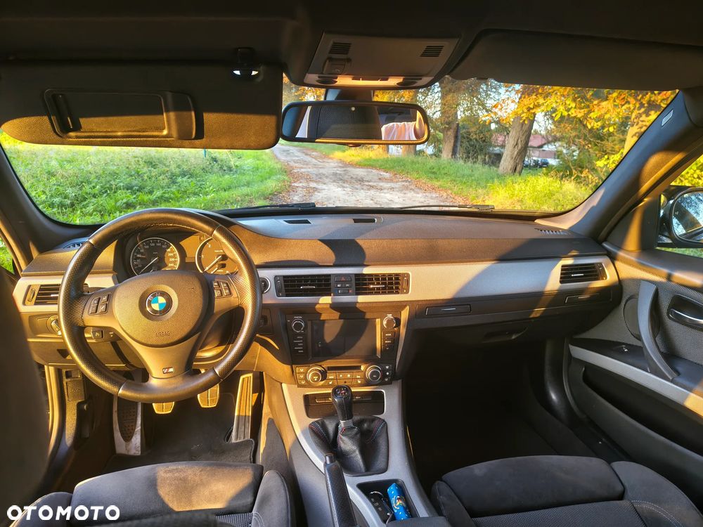 BMW Seria 3 318d DPF Edition Sport - 9