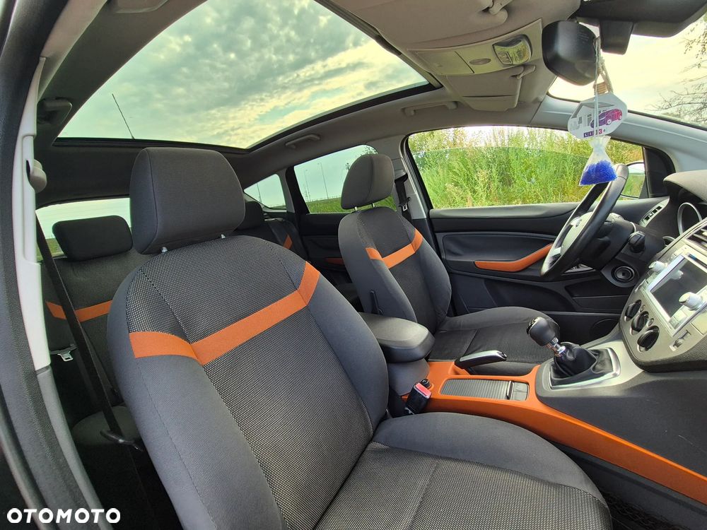Ford Kuga 2.0 TDCi 2x4 Titanium - 27