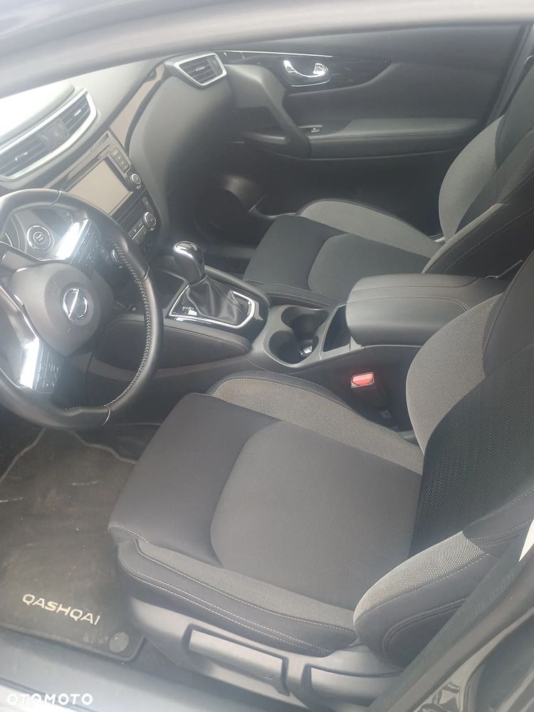 Nissan Qashqai 1.3 DIG-T N-Connecta DCT - 11