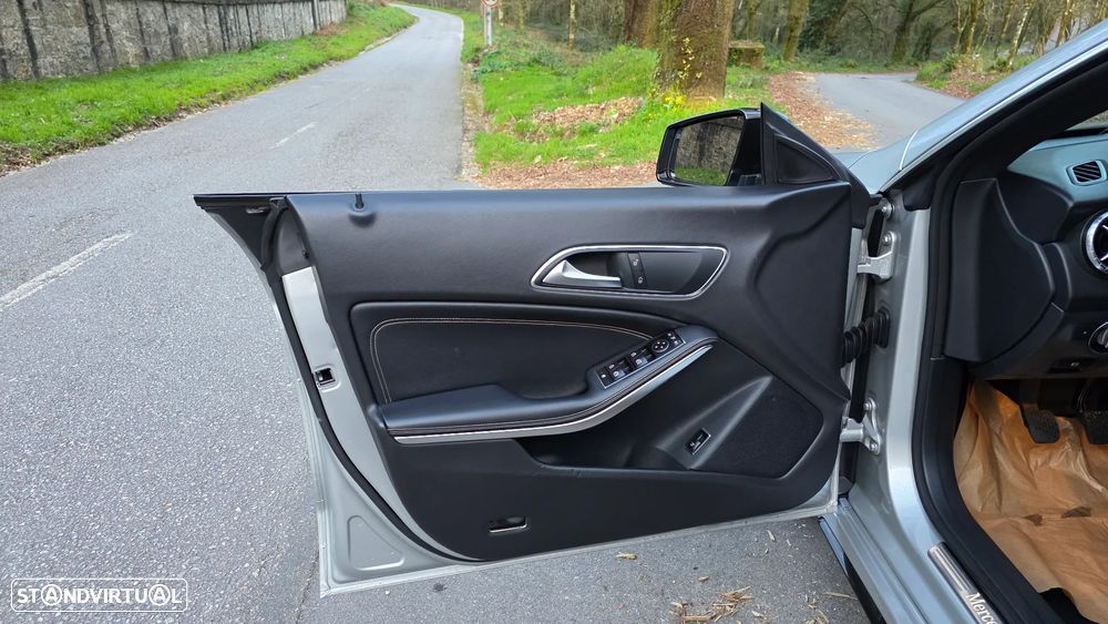 Mercedes-Benz CLA 180 d Edition 1 - 16