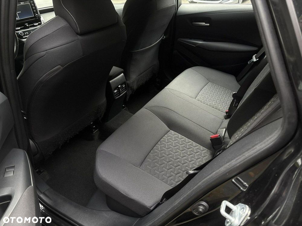 Toyota Corolla - 11