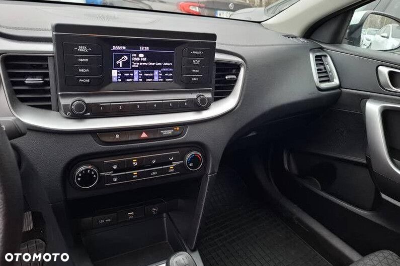Kia Ceed - 7