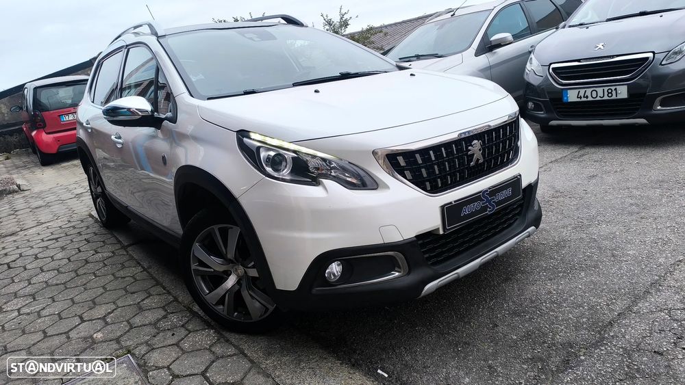 Peugeot 2008 1.2 PureTech Allure - 8