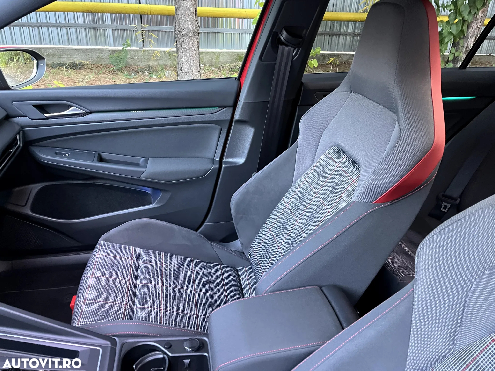 Volkswagen Golf 2.0 TSI DSG GTI - 19