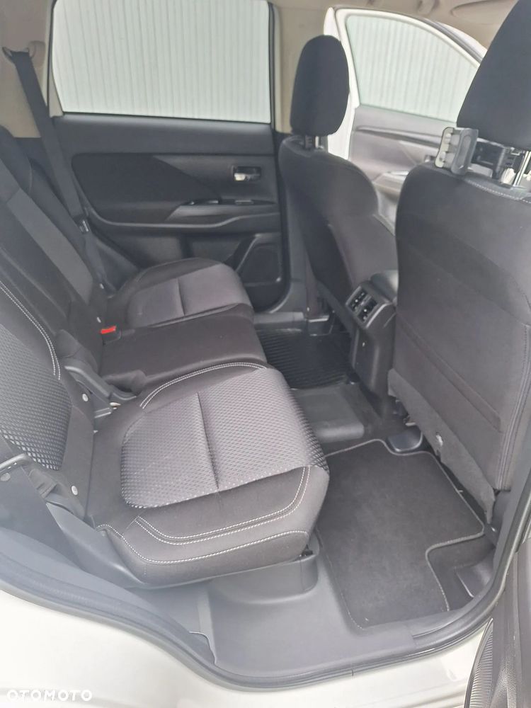 Mitsubishi Outlander Instyle - 11