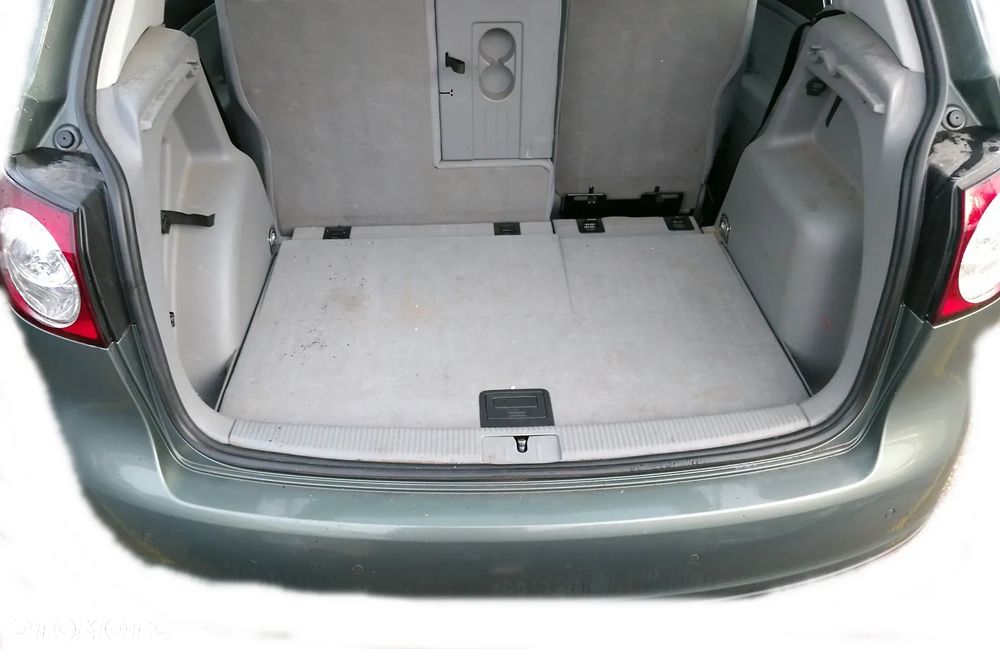 VW GOLF V 5 PLUS + WANNA PAS TYLNY TYŁ - 1