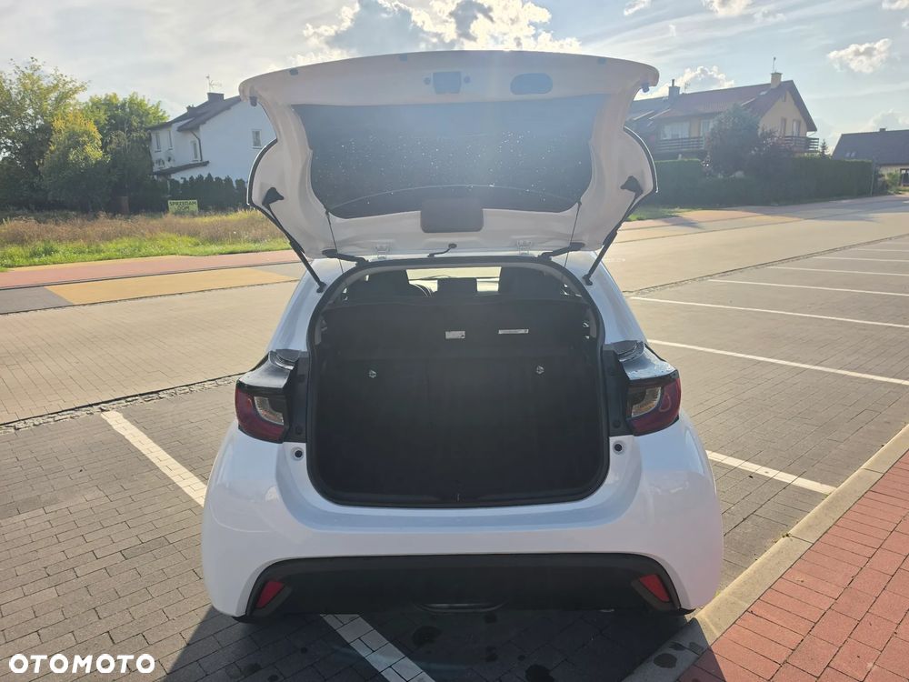 Toyota Yaris Hybrid 1.5 Premiere Edition - 18