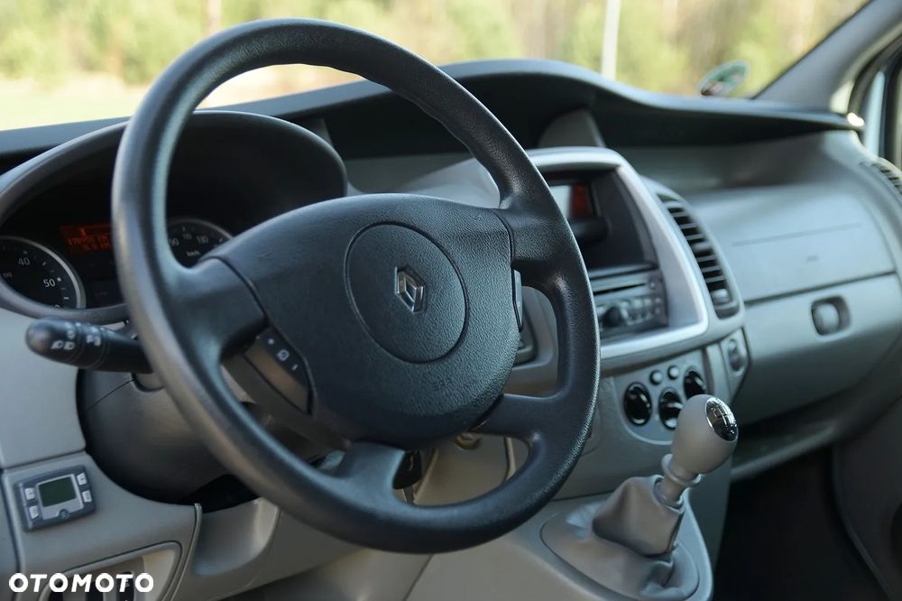 Renault Trafic Grand Passenger Pack Clim - 25