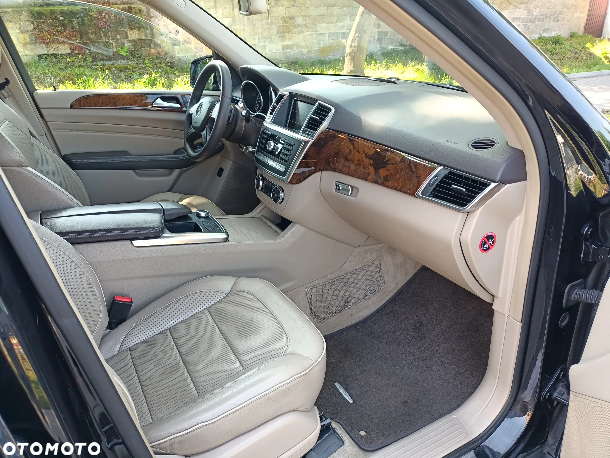 Mercedes-Benz ML 350 BlueTec 4-Matic - 12