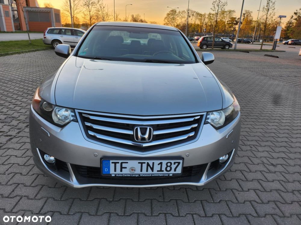 Honda Accord 2.0 Elegance Advantage - 2