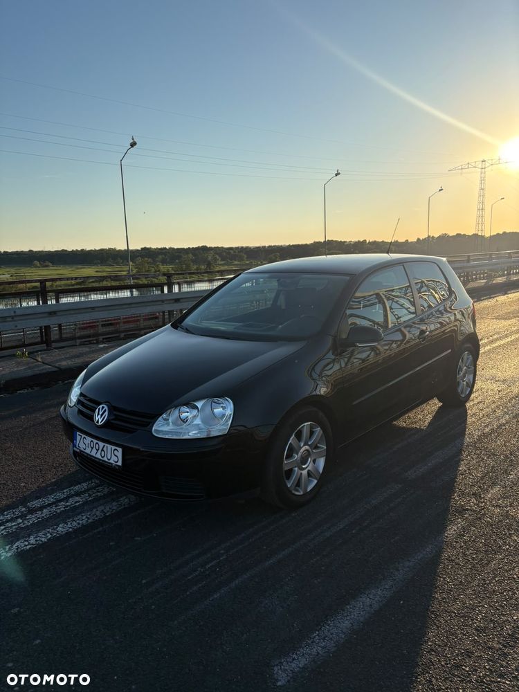 Volkswagen Golf - 3