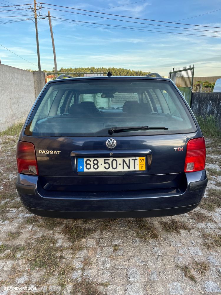 VW Passat 1.9 TDi Confortline - 2