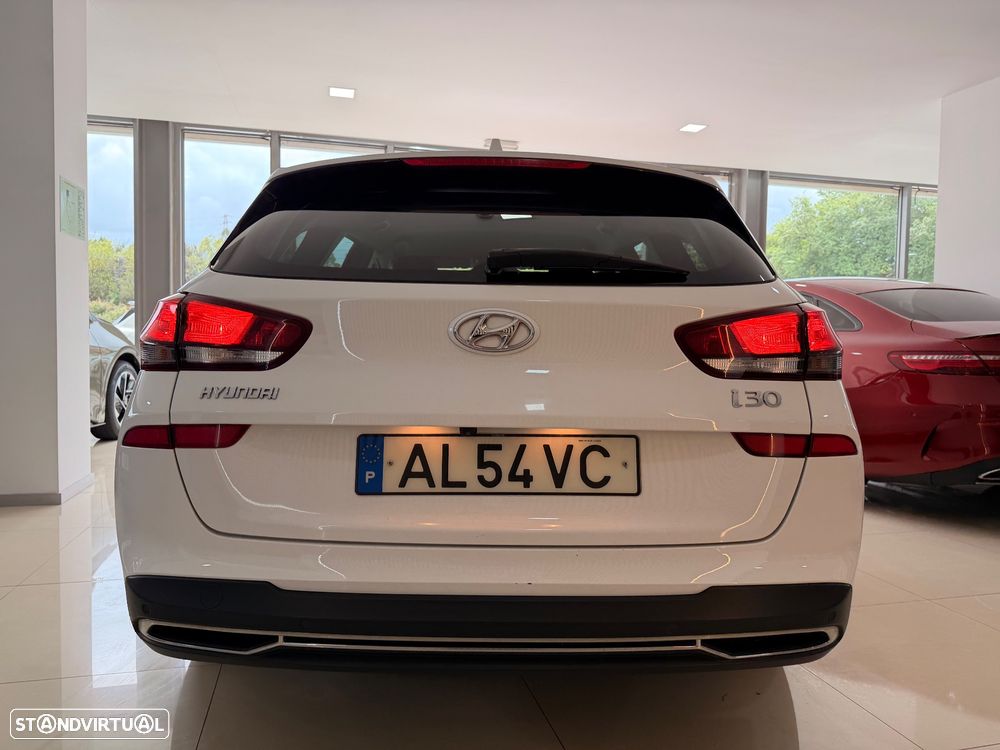 Hyundai i30 SW 1.6 CRDi Style+Navi - 19