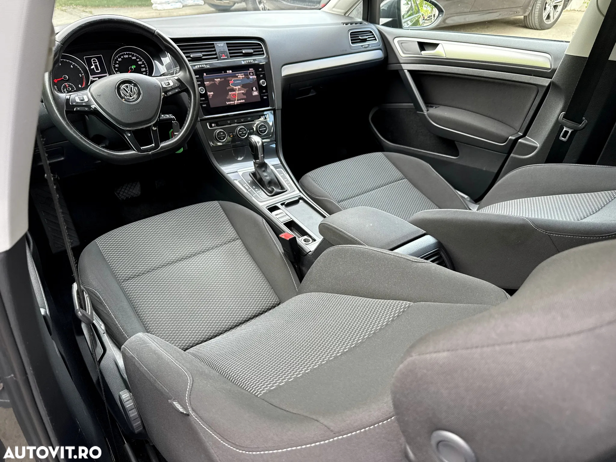 Volkswagen Golf 1.6 TDI DSG Comfortline - 7