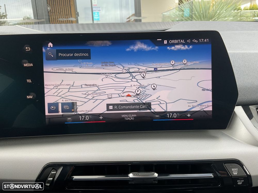 BMW 225xe Active Tourer e xDrive - 28