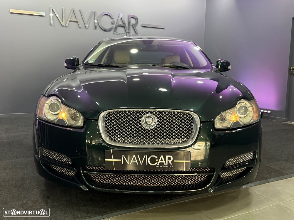 Jaguar XF 2.7 V6 Premium Luxury - 3