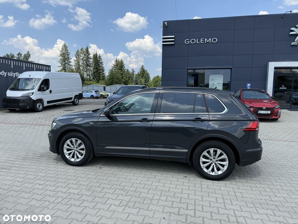 Volkswagen Tiguan - 8