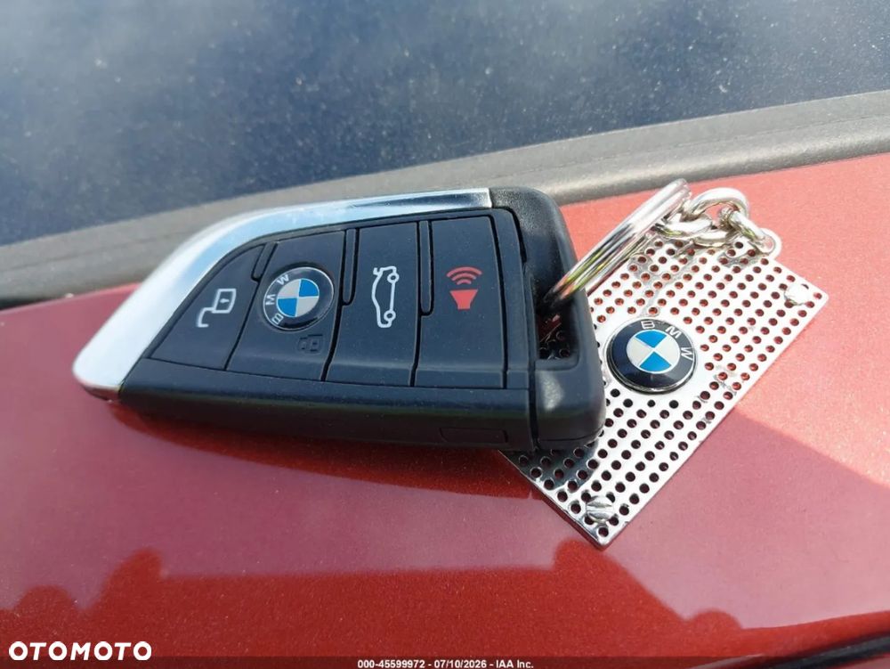BMW Seria 3 330i xDrive M Sport - 12