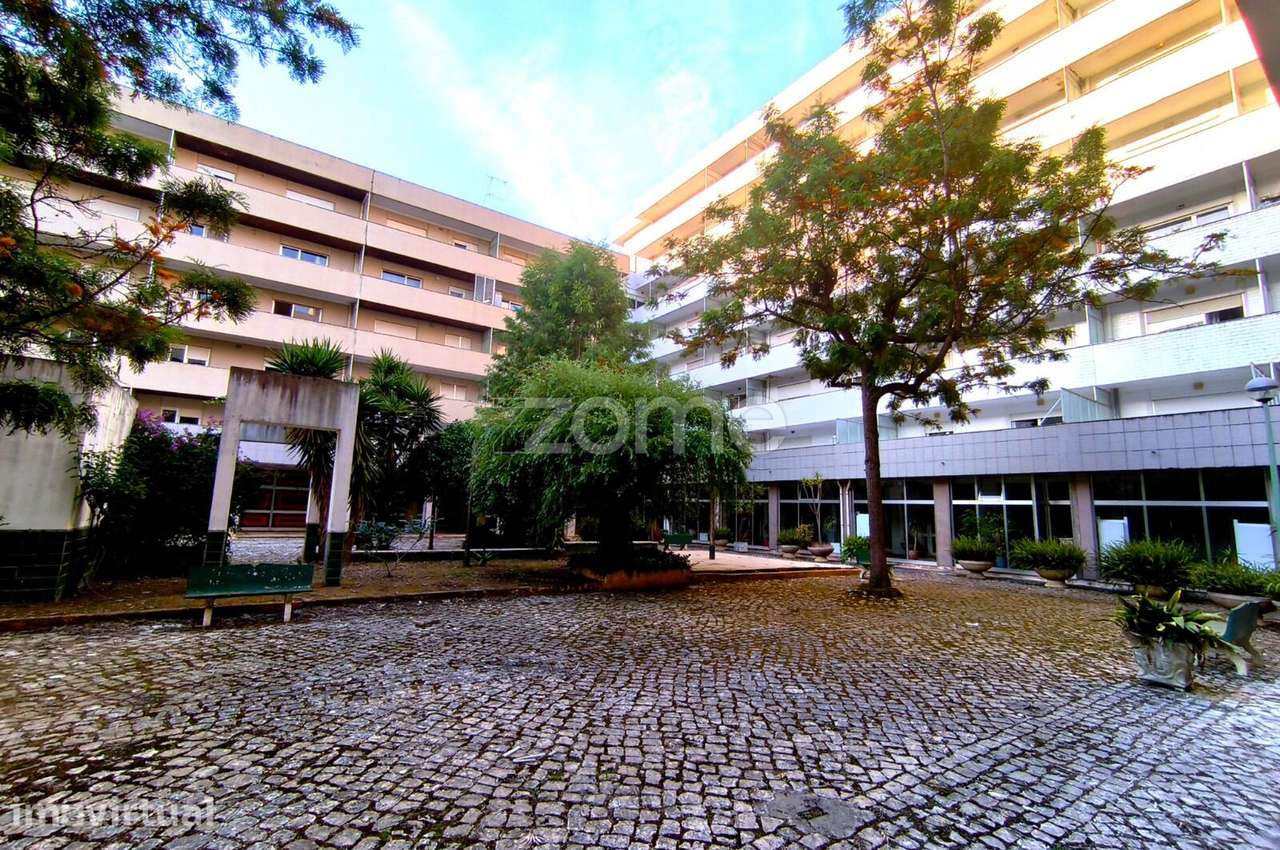 T1 novo com terraço com 32m2, piscina e campo de ténis. - Grande imagem: 2/18