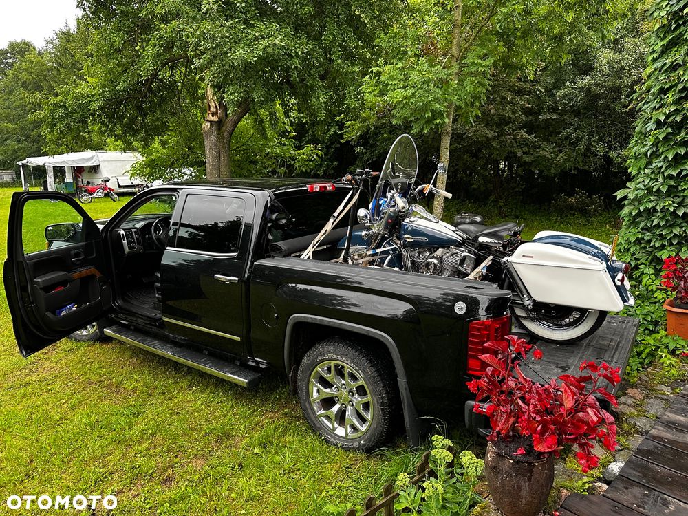 GMC Sierra - 32