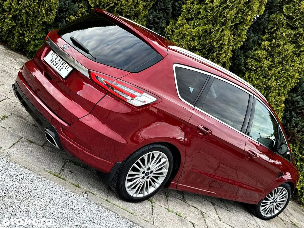 Ford S-Max - 11