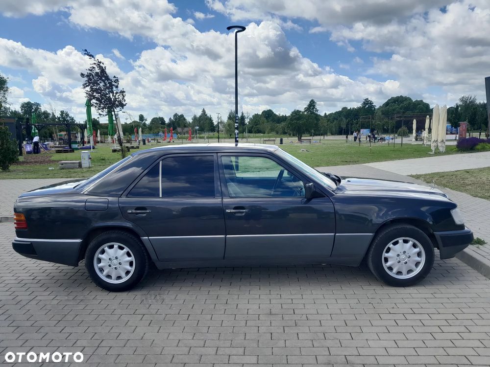 Mercedes-Benz W124 (1984-1993) - 2