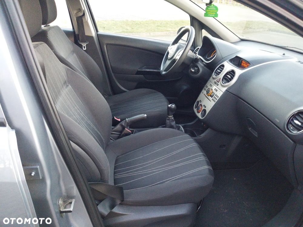 Opel Corsa 1.2 16V Edition - 24