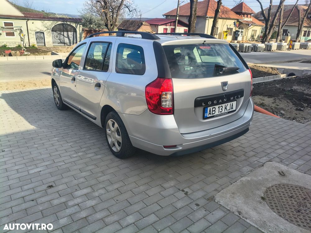 Dacia Logan 1.2 16V 75 Laureate - 5