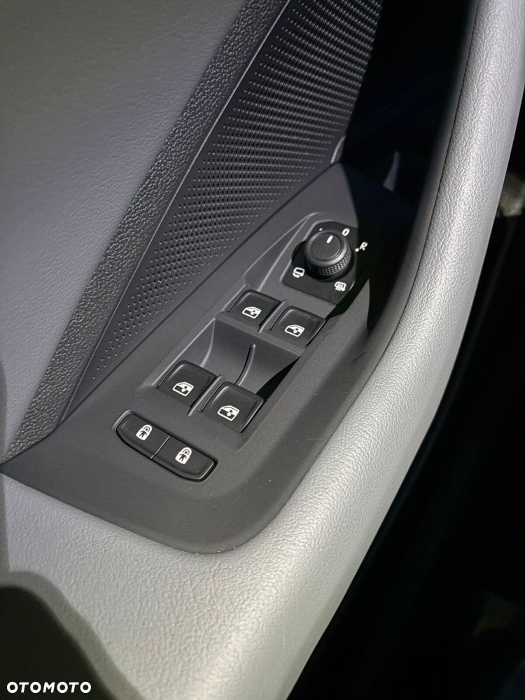 Volkswagen Passat Variant 2.0 TDI EVO Business DSG - 11