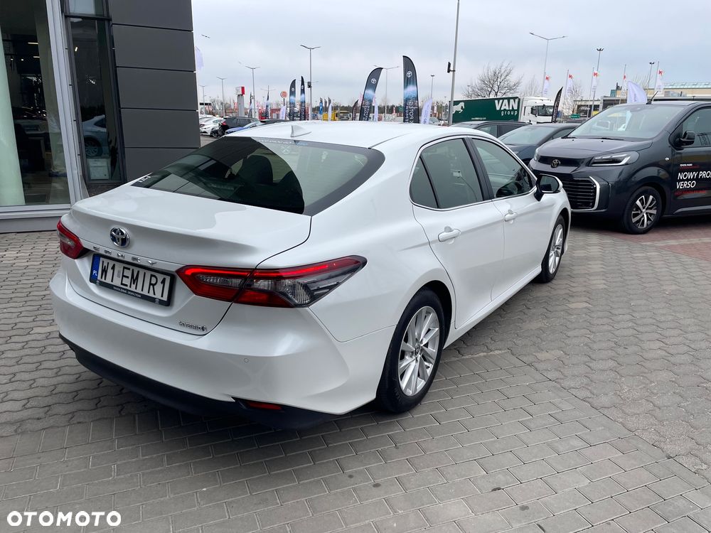 Toyota Camry 2.5 Hybrid Comfort CVT - 6