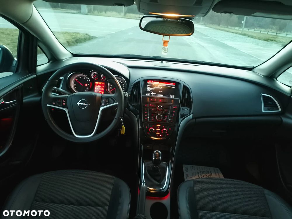 Opel Astra 1.6 CDTI DPF ecoFLEX TourerStart/Stop Exklusiv - 21