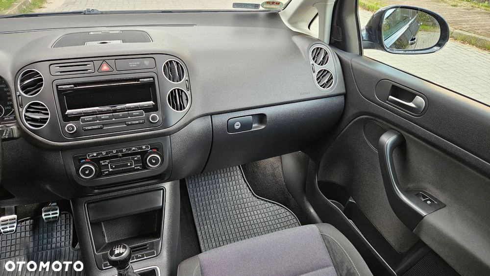 Volkswagen Golf Plus - 25