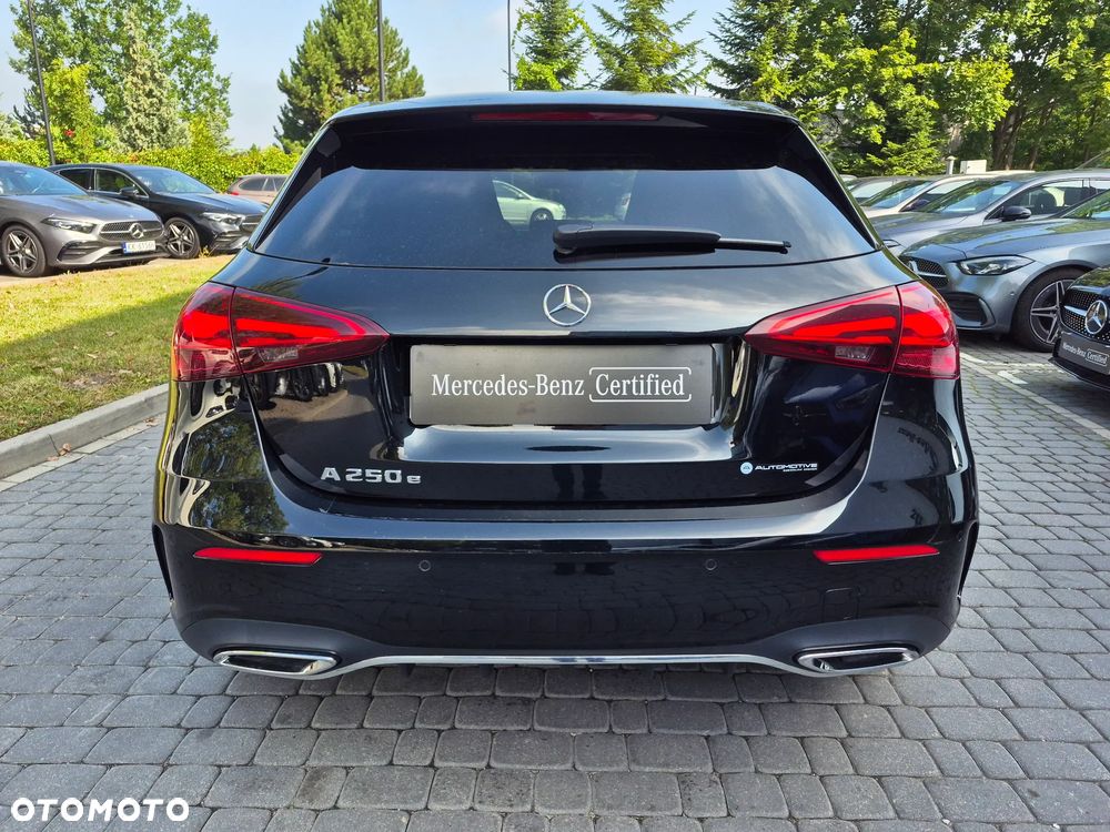 Mercedes-Benz Klasa A 250 e PHEV AMG Line 8G-DCT - 11