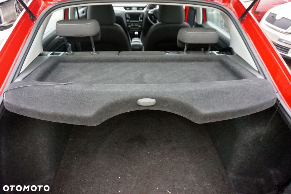 TYLNA PÓŁKA BAGAŻNIKA RAPID NH3 LIFT LB LIFTBACK  SKODA 2017-2019 - 1