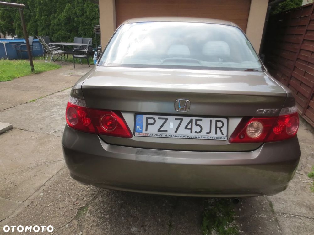 Honda City 1.4 Comfort - 4