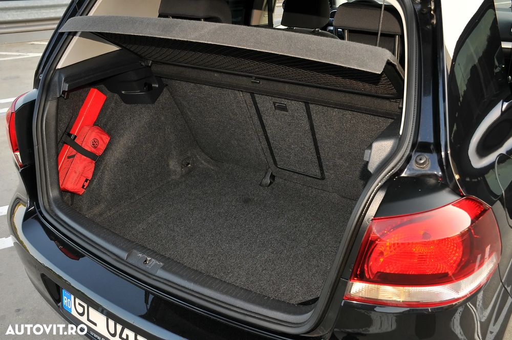 Volkswagen Golf 2.0 TDI DPF Trendline - 24