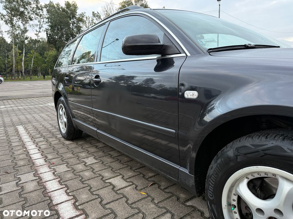 Volkswagen Passat 1.9 TDI Comfortline - 11