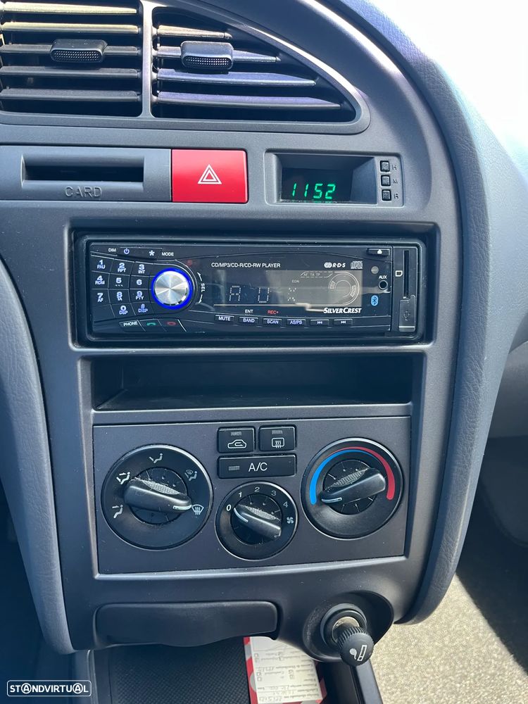 Hyundai Elantra 2.0 CRDi GLS - 18