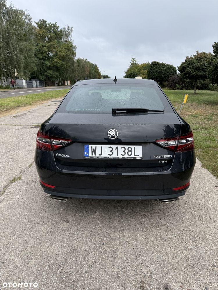 Skoda Superb 2.0 TSI 4x4 L&K DSG - 6