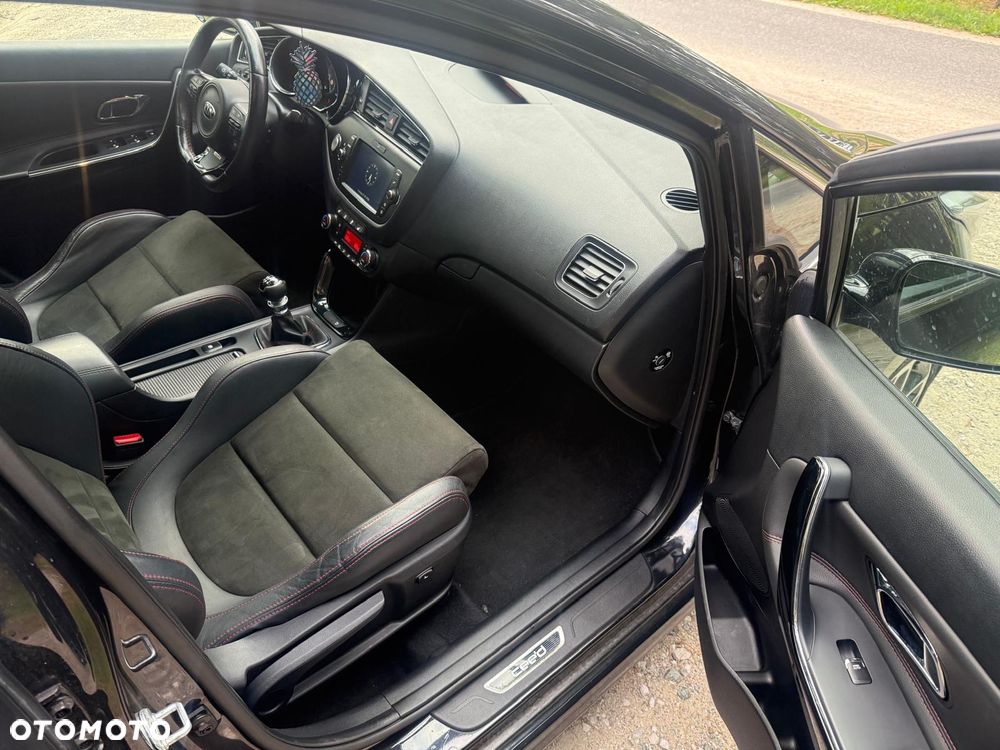 Kia Ceed 1.6 T-GDI GT L - 9