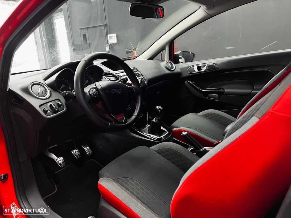 Ford Fiesta 1.0 T EcoBoost STLine - 8