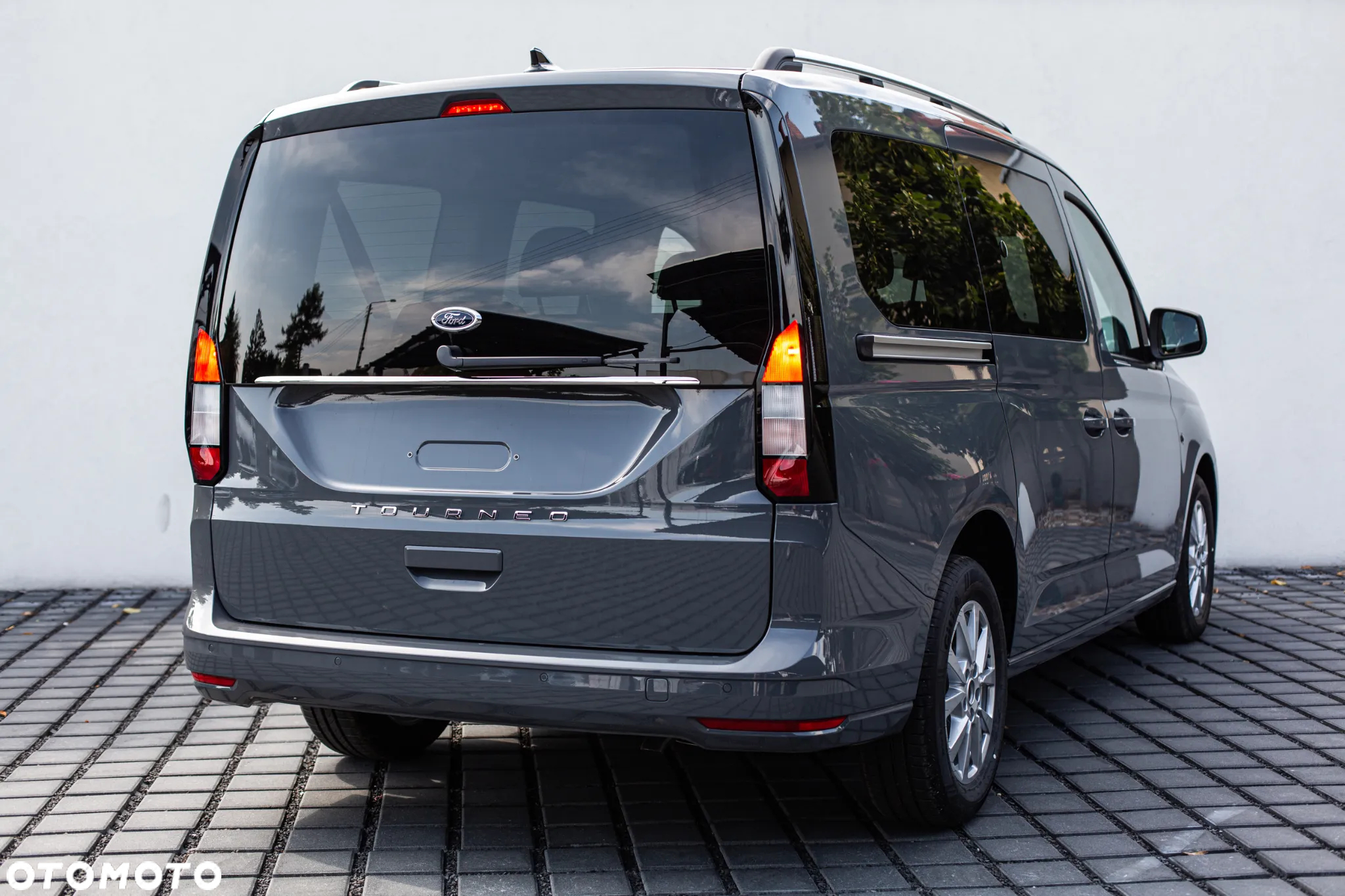 Ford Tourneo Connect Grand - 3