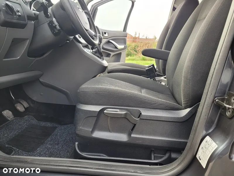 Ford C-MAX 1.8 Titanium - 33