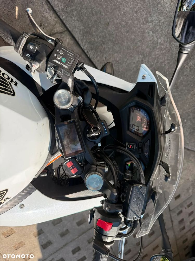 Honda CBR - 7
