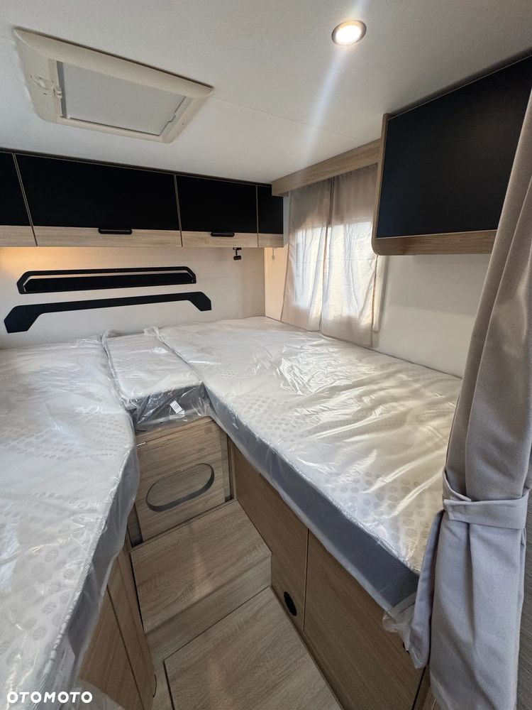 Ford Chausson 627 Titanium Line - 36